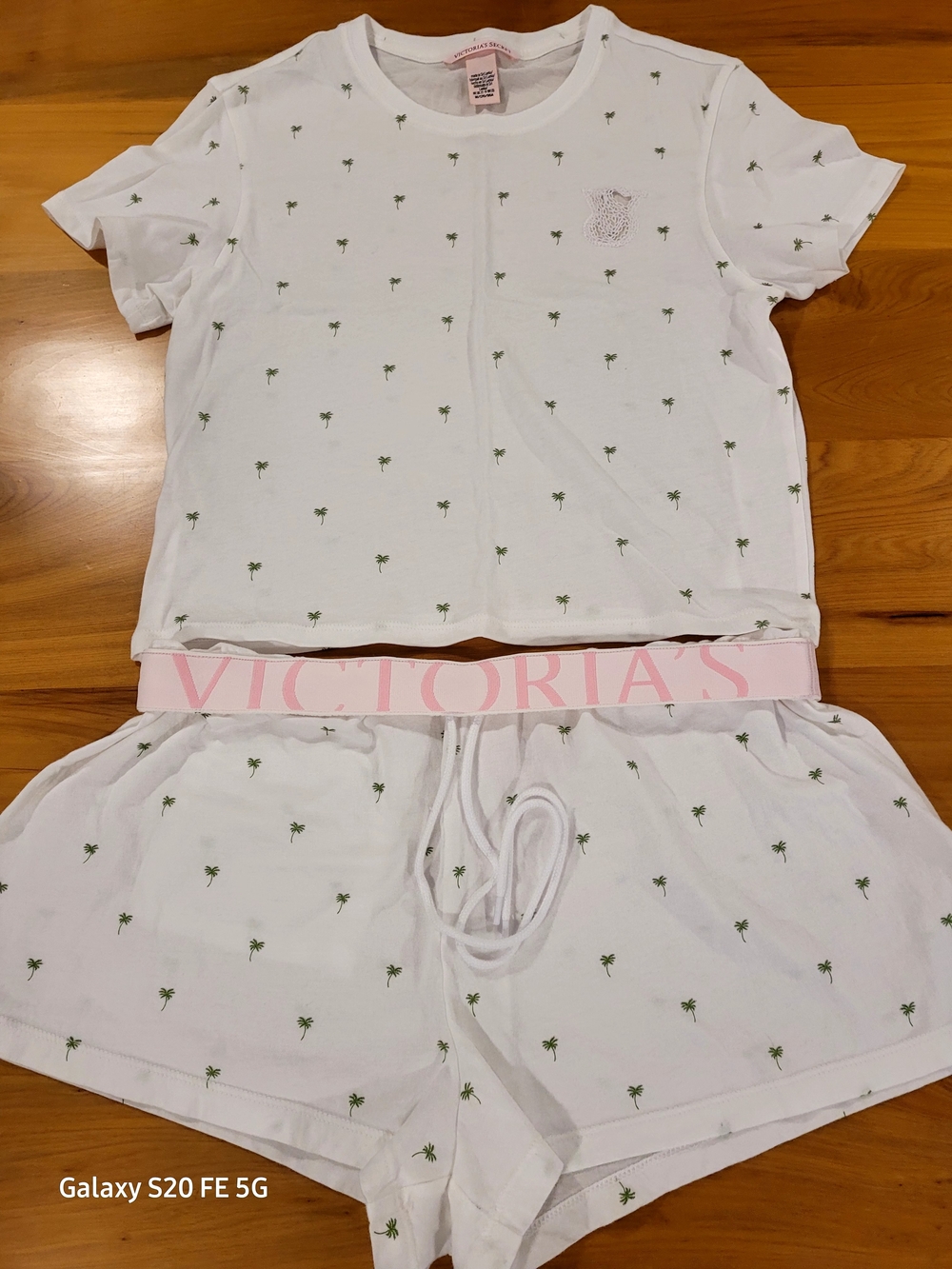 Victoria's Secret White Palm-Print Pajama Set